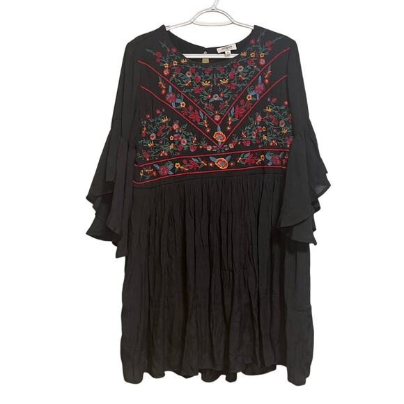 Umgee USA Medium Flowy 3/4 Statement Sleeve Black Floral Embroidered Mini Dress - Picture 1 of 9